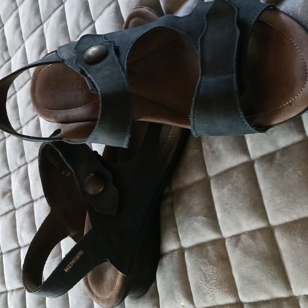 Mephisto sandals